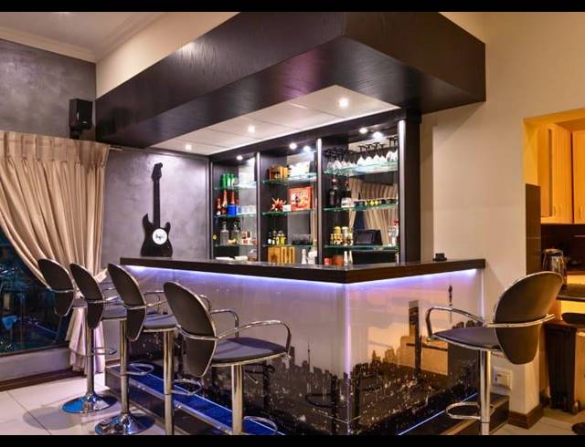 4 BEDROOM HOUSE FOR SALE IN BASSONIA ROCK